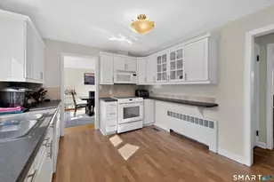 30 Wright Ln, Hamden, CT 06517 - Photo 4