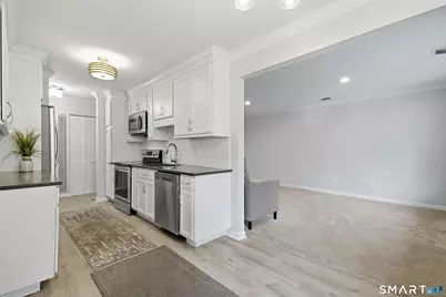 110 Southport Woods Drive #110, Fairfield, CT 06825 - Photo 2
