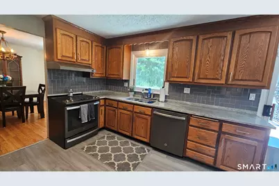 878 Manchester Road, Glastonbury, CT 06033 - Photo 10