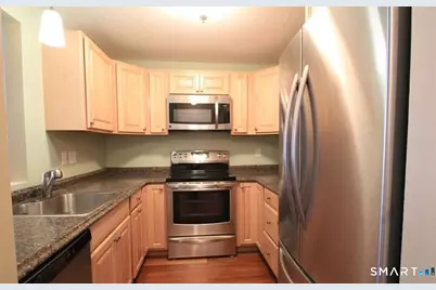82 Longview Street #44, Waterford, CT 06385 - Photo 4