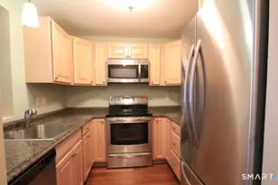 82 Longview St, Waterford, CT 06385 - Photo 4