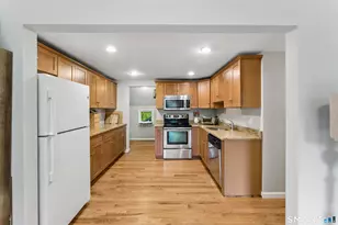 29 Poverty Hollow Rd, Newtown, CT 06470 - Photo 6