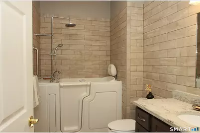 107 Meadow Brook Road #107, Oxford, CT 06478 - Photo 20
