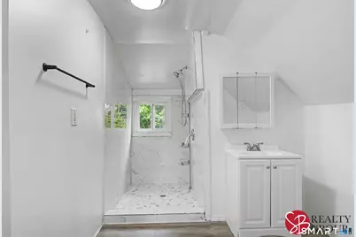31 Smith Street, West Haven, CT 06516 - Photo 22