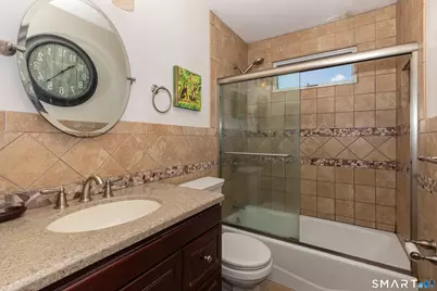 18 Harris Road, Ansonia, CT 06401 - Photo 10