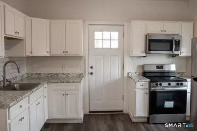 22 Brewster Street #2nd Flr, Waterbury, CT 06704 - Photo 2