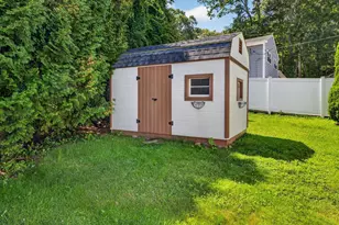 17 Sycamore Rd, East Lyme, CT 06357 - Photo 30