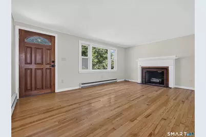 17 Sycamore Road, East Lyme, CT 06357 - Photo 4