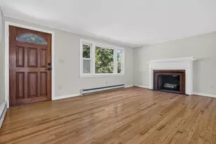 17 Sycamore Rd, East Lyme, CT 06357 - Photo 4