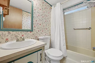 94 Woodland Park, Shelton, CT 06484 - Photo 6