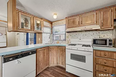 94 Woodland Park, Shelton, CT 06484 - Photo 28