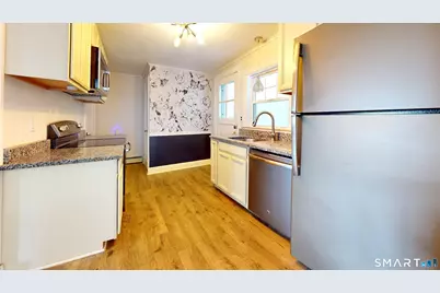 1 Middle Street, Waterford, CT 06385 - Photo 10