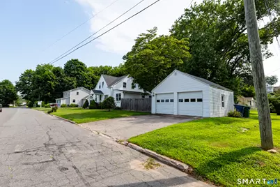 1 Middle Street, Waterford, CT 06385 - Photo 30