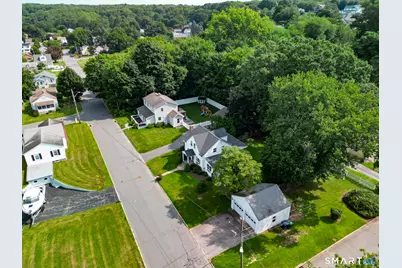 1 Middle Street, Waterford, CT 06385 - Photo 32