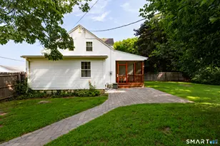 1 Middle St, Waterford, CT 06385 - Photo 28
