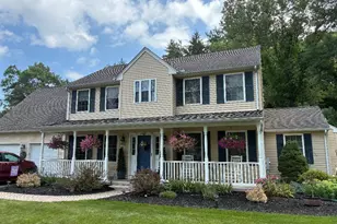 2 Clinton Ln, Enfield, CT 06082 - Photo 1
