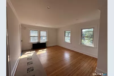 18 Parker Avenue, Stamford, CT 06906 - Photo 8