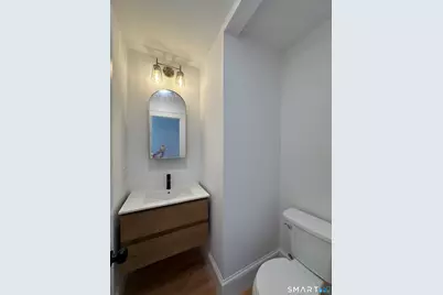 18 Parker Avenue, Stamford, CT 06906 - Photo 10