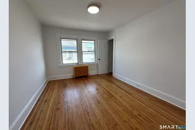 20 Parker Avenue, Stamford, CT 06906 - Photo 8