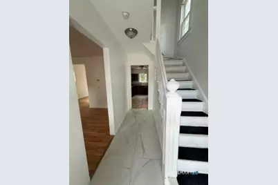 138 Greenwich Avenue, New Haven, CT 06519 - Photo 2