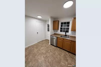 617 Millville Avenue #8-1, Naugatuck, CT 06770 - Photo 6