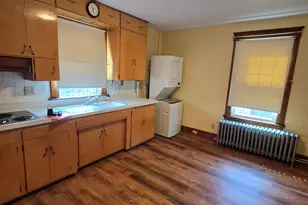 158 Martone St, Waterbury, CT 06708 - Photo 4
