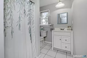 20 Wallace St, Shelton, CT 06484 - Photo 24