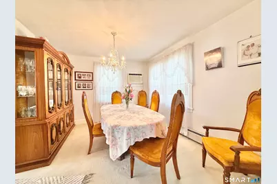 31 Hamilton Avenue, Stamford, CT 06902 - Photo 8