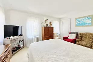 31 Hamilton Ave, Stamford, CT 06902 - Photo 12