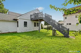 1035 Black Rock Tpke, Fairfield, CT 06825 - Photo 24