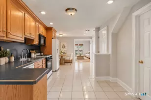 1035 Black Rock Tpke, Fairfield, CT 06825 - Photo 12