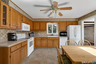 36 Clinton Street, Trumbull, CT 06611 - Photo 16