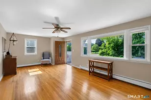 36 Clinton St, Trumbull, CT 06611 - Photo 14