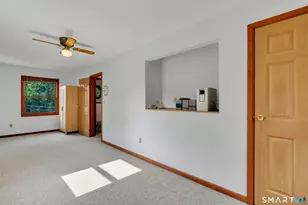 36 Clinton St, Trumbull, CT 06611 - Photo 34