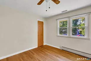 36 Clinton St, Trumbull, CT 06611 - Photo 28
