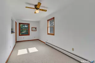 36 Clinton St, Trumbull, CT 06611 - Photo 32