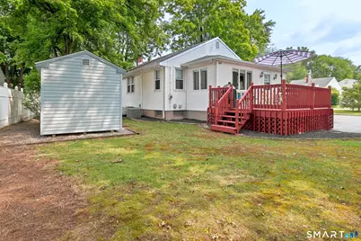 15 Raymond Street, East Hartford, CT 06118 - Photo 4
