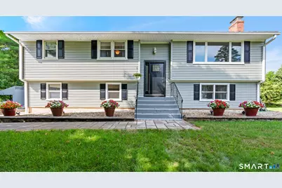 7 Field Drive, Simsbury, CT 06070 - Photo 1