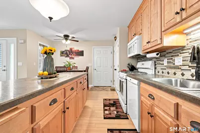 18 Folkstone Road #D, East Windsor, CT 06016 - Photo 12
