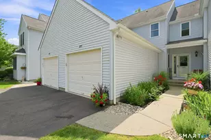 18 Folkstone Rd, East Windsor, CT 06016 - Photo 2