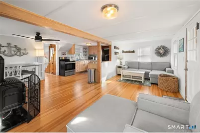 121 Shore Road, Waterford, CT 06385 - Photo 2