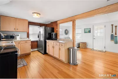 121 Shore Road, Waterford, CT 06385 - Photo 10