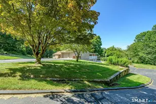 689 Squaw Rock Rd, Plainfield, CT 06354 - Photo 10