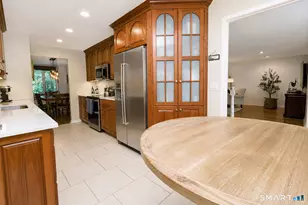 6 Acorn Glen, Avon, CT 06001 - Photo 6
