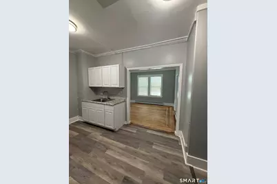 82 Maple Avenue, New London, CT 06320 - Photo 24