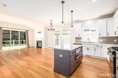 8 Fieldstone Court #8, Bethel, CT 06801 - Photo 6