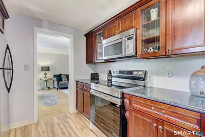 236 Ridgewood Road, West Hartford, CT 06107 - Photo 6
