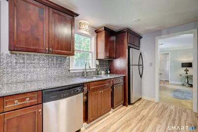 236 Ridgewood Road, West Hartford, CT 06107 - Photo 8