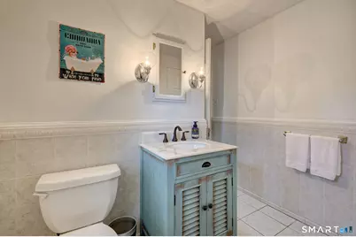 236 Ridgewood Road, West Hartford, CT 06107 - Photo 30