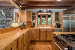 136 Quonnipaug Ln, Guilford, CT 06437 - Photo 18